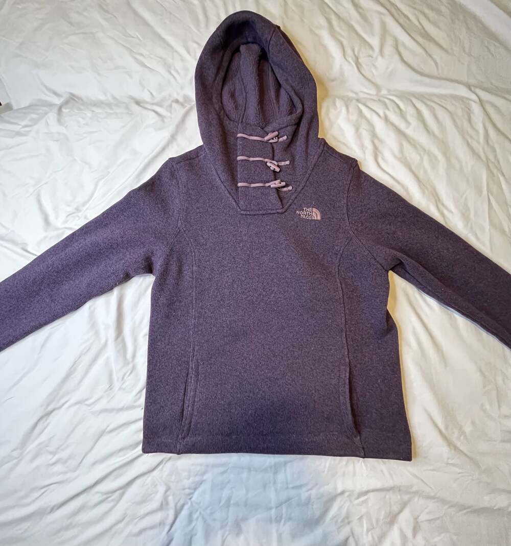 The North Face Women’s Crescent Hooded Toggle Pullover Fleece Sweater Cozy Outdo